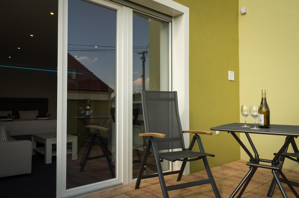 Villa Kiwi Mikulov Ruang foto