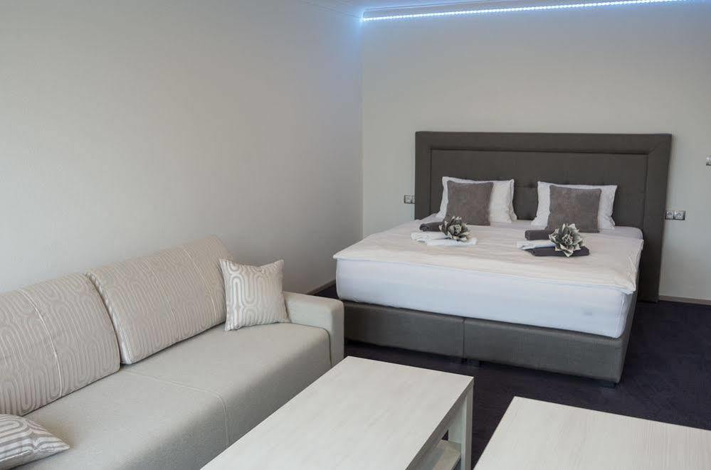 Villa Kiwi Mikulov Bagian luar foto